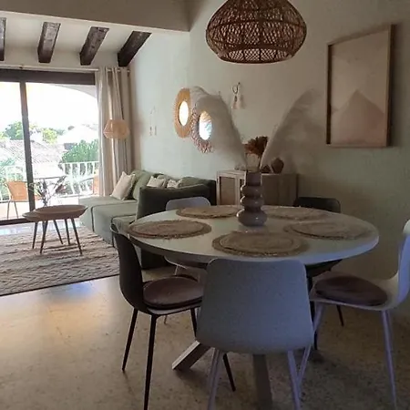 Casa Eucalyptus Moraira بيت للعطل
