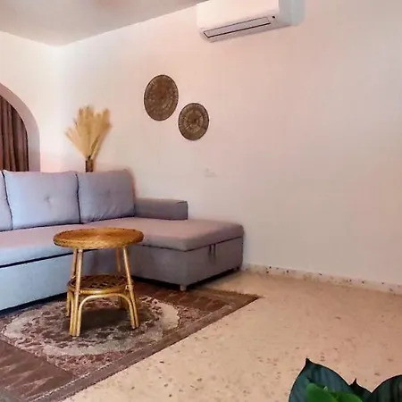 Casa Eucalyptus Moraira * تيولادا